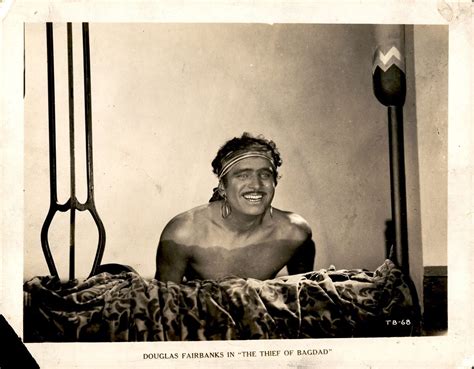 The Thief of Bagdad! A Swashbuckling Adventure Featuring Douglas Fairbanks as a Rogueish Hero